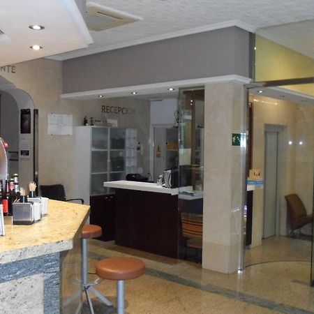 Hostal Coruna アストルガ エクステリア 写真