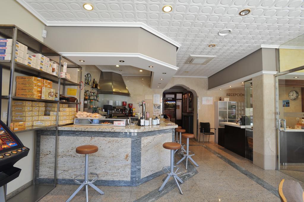 Hostal Coruna アストルガ エクステリア 写真