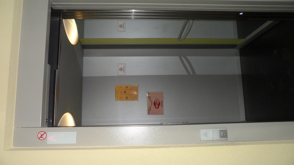 Hostal Coruna アストルガ エクステリア 写真