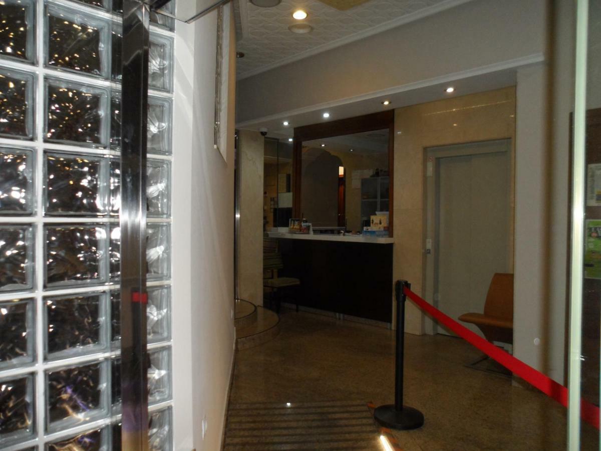 Hostal Coruna アストルガ エクステリア 写真